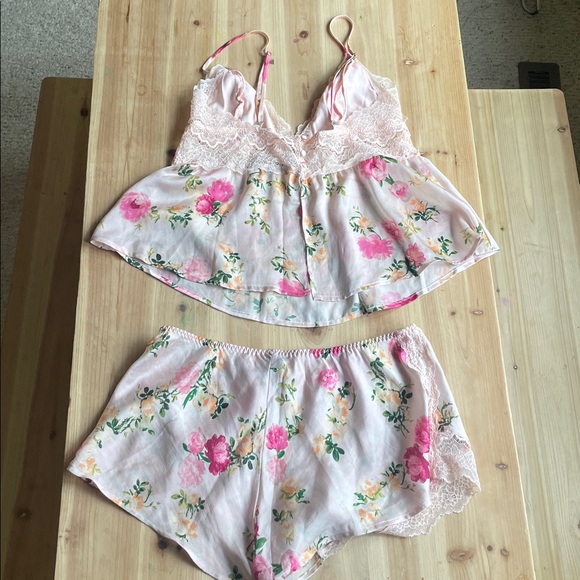 Victoria's Secret Floral Lace Trim Pink Women's Camisole & Short Sleep Set - Picture 6 of 9